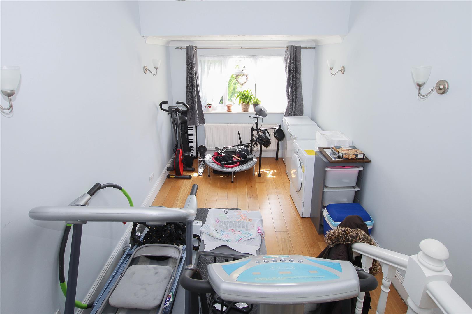 Beehive Chase, Hook End, Brentwood Keith Ashton